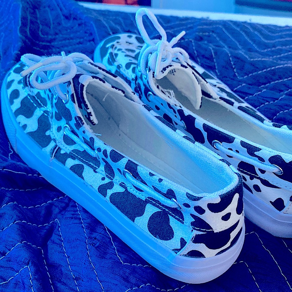 New pair of citi steps size 10